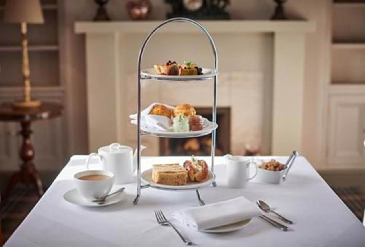 Feversham Arms Hotel & Verbena Spa Хелмсли Екстериор снимка