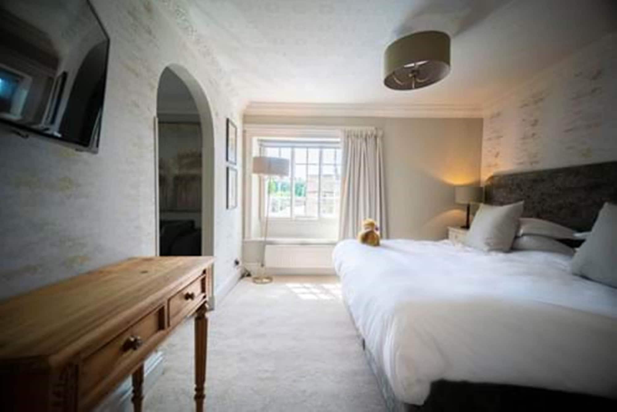 Feversham Arms Hotel & Verbena Spa Хелмсли Екстериор снимка