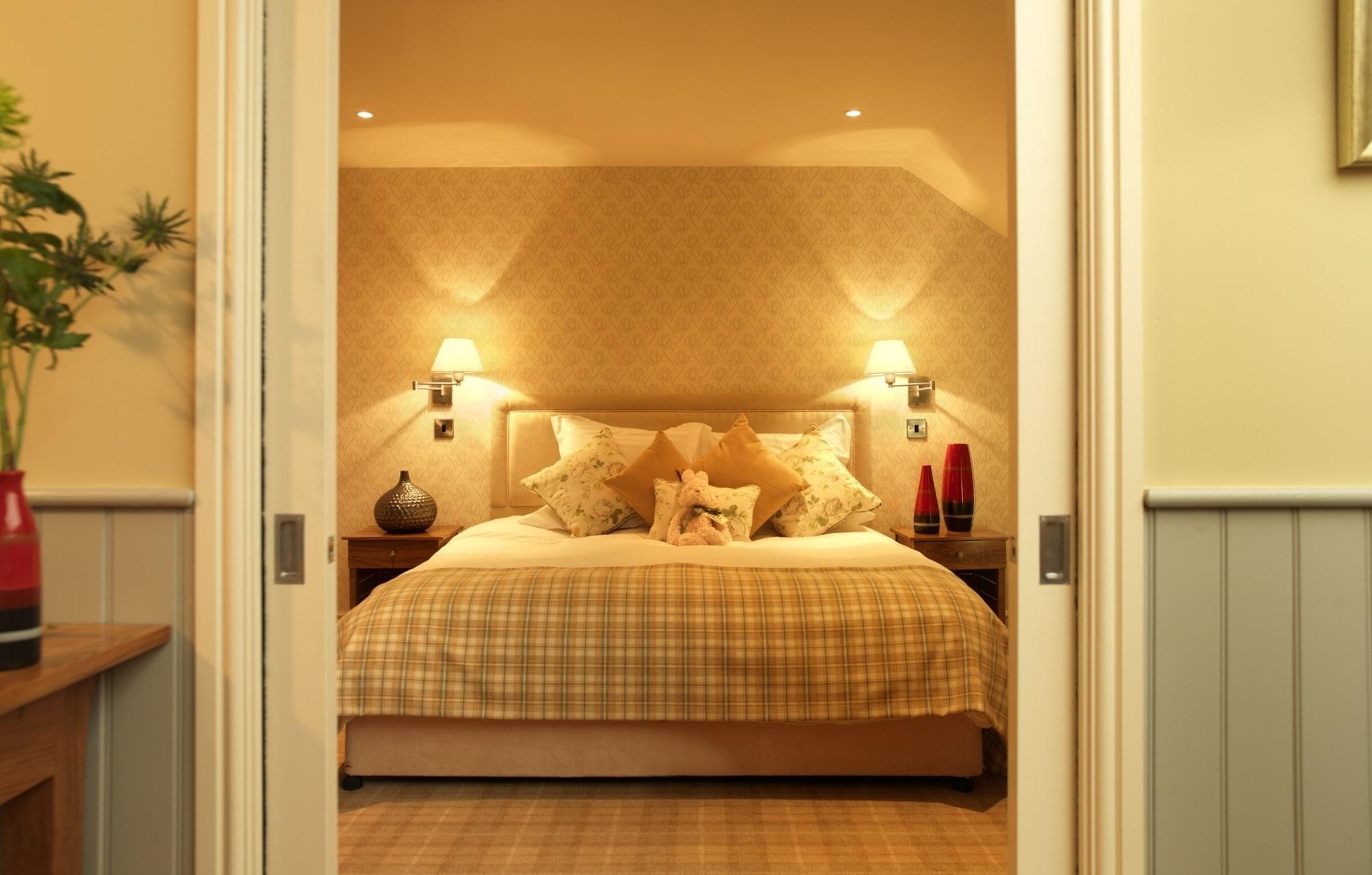 Feversham Arms Hotel & Verbena Spa Хелмсли Екстериор снимка